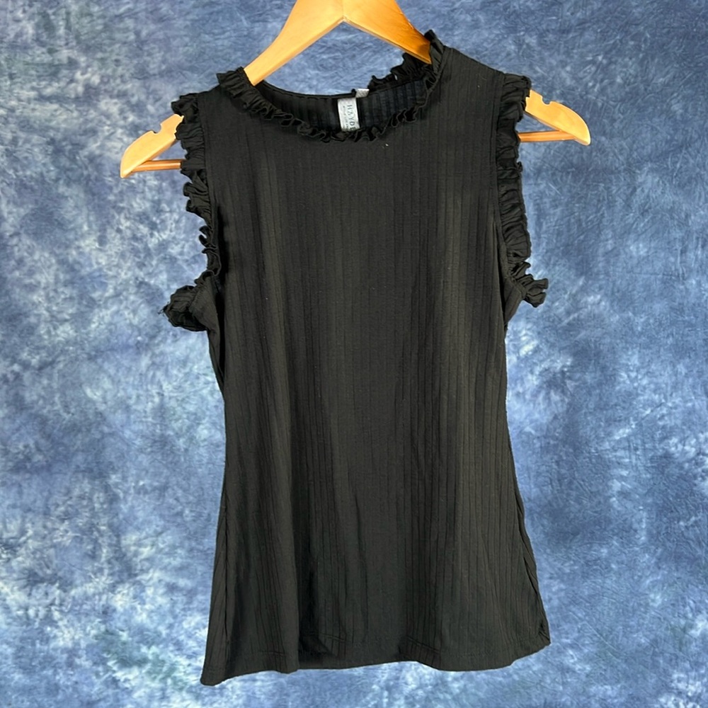 Hayden Los Angeles Black Ruffle Sleeveless Top Sz M
